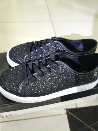 Tênis em Glitter da linha Club Carmen Steffens