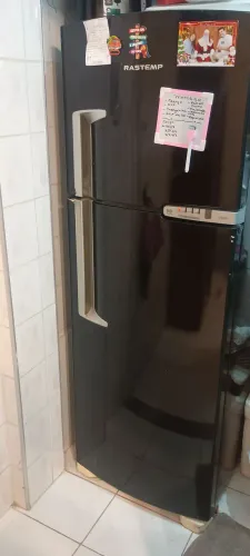 Vendo geladeira 