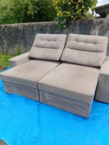 Sofa semi novo retrátil reclinável 2.10mx1.45m sem defeitos. Posso entregar.