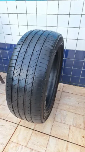 Pneu 235 55 R18 