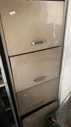 Armário pasta suspensa de aço