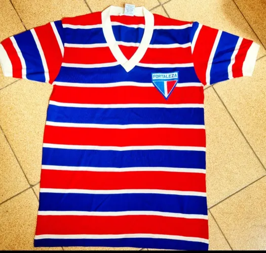 Camisa original da época do Fortaleza o Leão do pico anos 80 peça muito rara, Campeã !!!