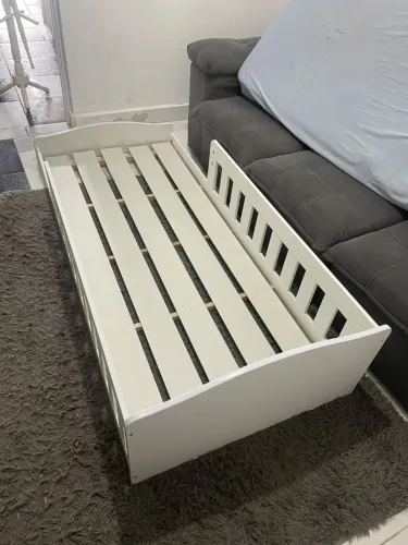 Cama Infantil Montessoriana com Grade de Proteção - 188x78 cm