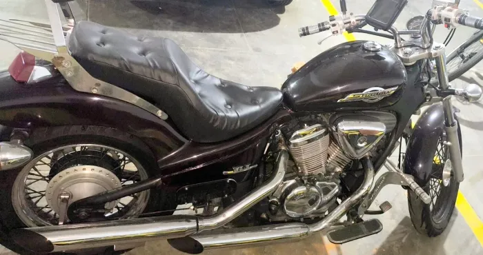 Vende se Shadow 600
