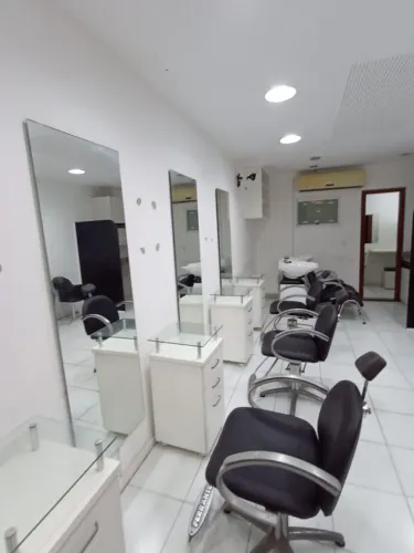 4 Cadeiras de Corte Hidráulicas