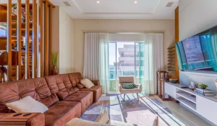 Cobertura Duplex 100% mobiliada, equipada e decorada no bairro Ponta Aguda
