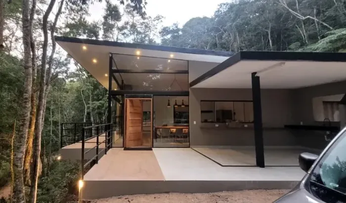 Casa de Condomínio à venda na Rua Bernardo Coutinho, Araras, Petrópolis - RJ
