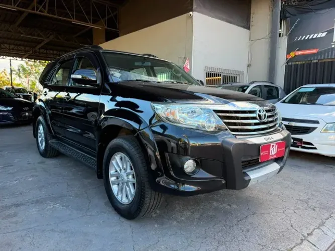 Toyota Hilux SW4 SR 4X2 2.7/ 2.7 Flex 16V Aut. 2015
