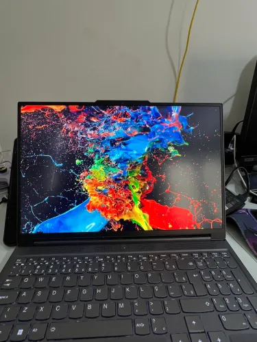 Lenovo Legion Slim 5 16IRH8 - i7-13700H | RTX 4060 8GB | 16GB DDR5 | Tela 2.5K 165Hz