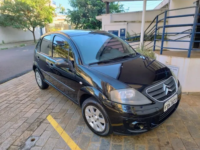 Citroen C3 GLX 1.4/ GLX Sonora 1.4 Flex 8V 5P 2012