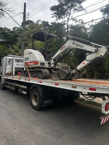 Locação de mini escavadeira bobcat 