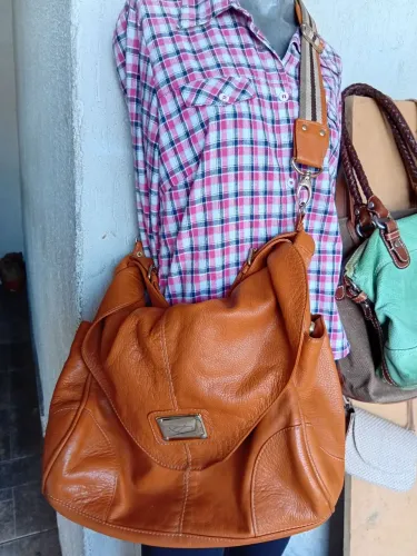 2 bolsas grandes de couro