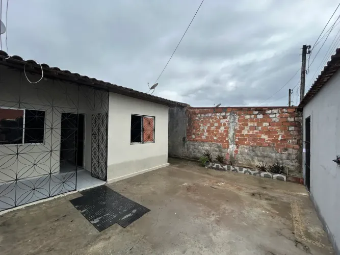 Casa 2 Quartos com Terreno 160m² | Novo Jardim