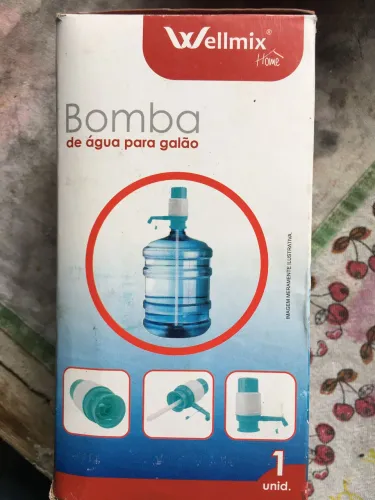 Bomba de aguá para galão