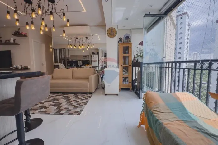Apartamento à venda com 2 suítes, 90m2 no Condomínio Royal - Alphaville/Barueri