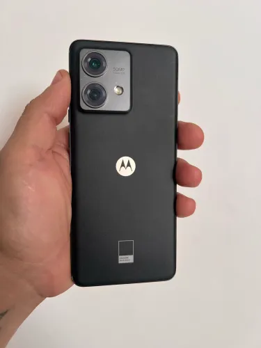 Edge 40 Neo