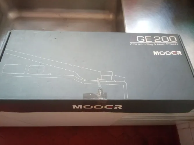 Pedaleira Mooer GE 200