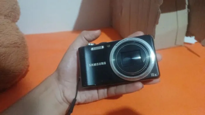 Samsung WB600 15x Zoom Óptico | Completa com Bateria e Cartão