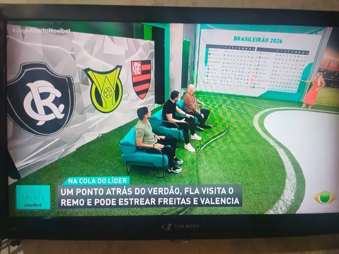 Televisor Buster 42 polegadas