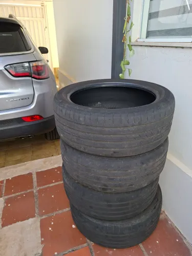 Pneu 235 45 R19 Goodyear wrangler