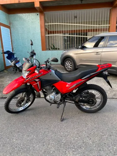 Bros 160 2022 Vermelha - Baixa Km - Impecável<br><br>