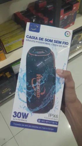 Caixa de som sem fio com graves poderosos a prova d'água de 30w em alta potência
