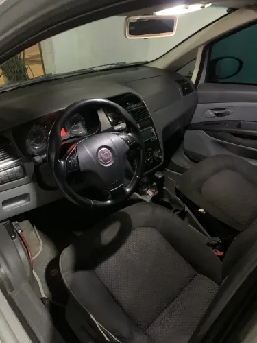 Fiat Linea LX 1.9/ 1.8 Flex 16V 4P 2010