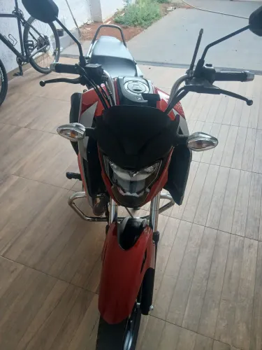 Vendo essa titan 160 2025 .