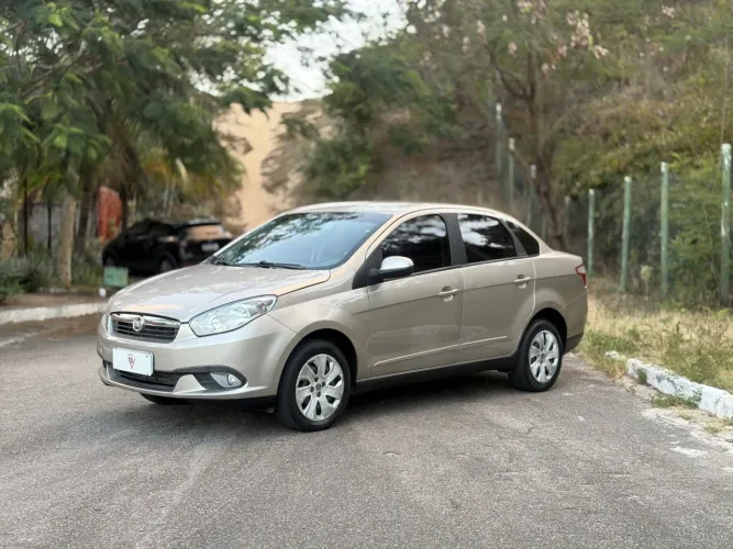 Fiat Grand Siena Attrac. 1.4 EVO F.flex 8V 2015