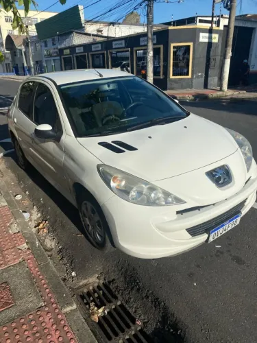 Peugeot 207 Active 1.4 Flex 8V 5P 2014