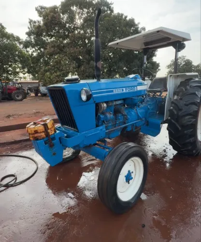 ? Trator 6600 à venda!