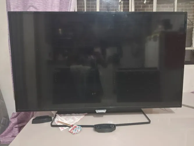 Vendo TV Philips 43