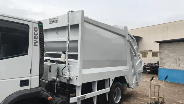 Compactador planalto 12m