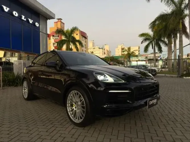 Porsche Cayenne S Coupe 3.0 V6 353cv (híbrido) 2021