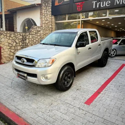 Toyota Hilux CD D4-d 4X4 2.5 16V 102cv TB Dies. 2011