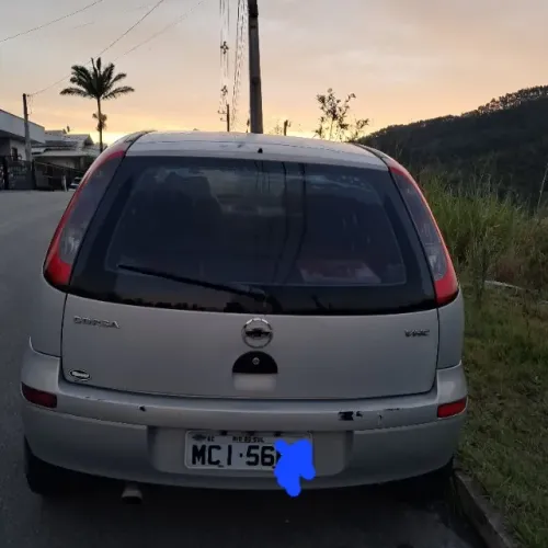 Chevrolet Corsa Hatchback 1.0 MPFI 8V 71cv 5P 2004