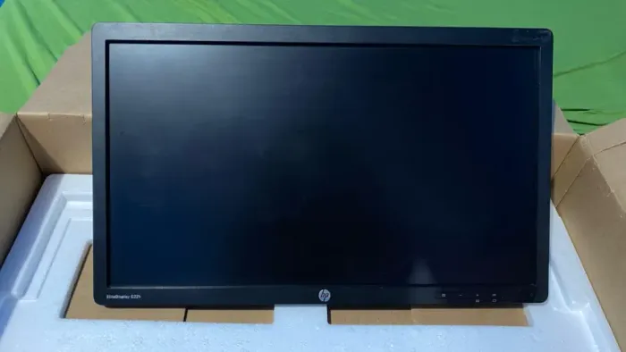 2 Monitores HP 22" FHD - Conservados