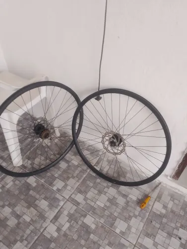 Aro 29 traseiro e dianteiro