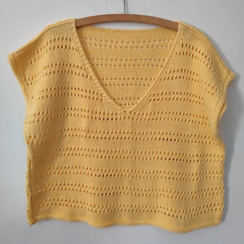 Colete de Tricô Amarelo Claro com Ponto Vazado e Decote em V