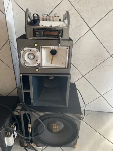 Som automotivo vendo ou troco 