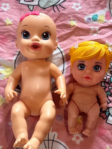 Lote duas bonecas Bebe 