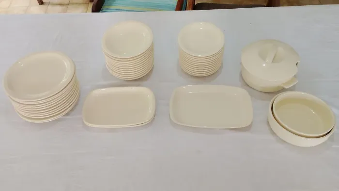 Jogo Aparelho de Jantar Ceramica (Leia a Descrição )
