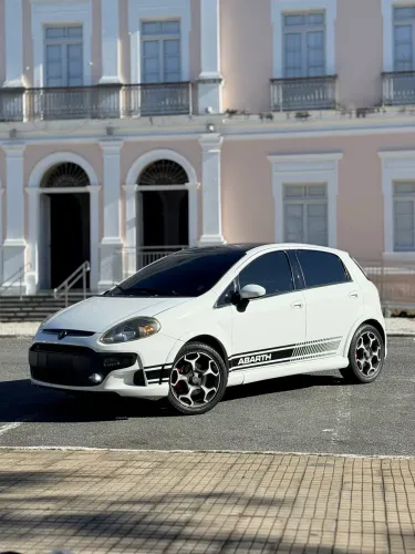 Fiat Punto T-jet 1.4 16V Turbo 5P 2013