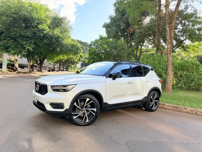 Volvo XC40 T-5 R-design 2.0 252cv AWD 2019