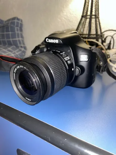 Camera Canon T3