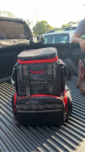 Mochila de pesca sumax com itens