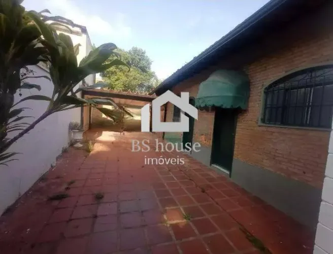 Sobrado Comercial com 3 salas para alugar, 290 m² na Vila Homero Thon