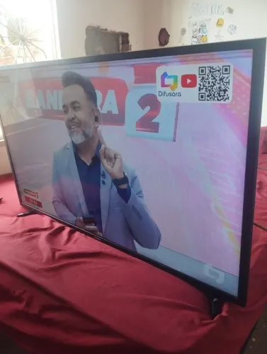 Vendo TV Samsung smart 43 polegadas