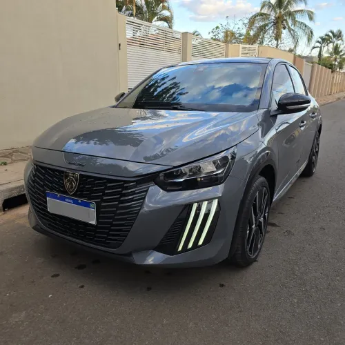 Peugeot 208 GT 1.0 Turbo Flex 5P Aut. 2025