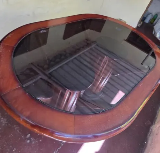 Mesa de jantar oval, com tampo de vidro, 6 cadeiras